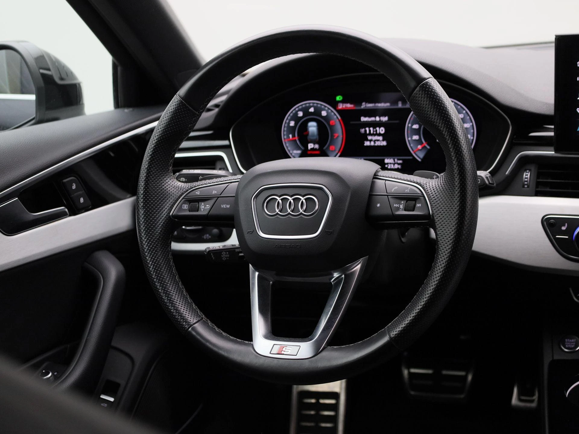 Audi-A4-image-9