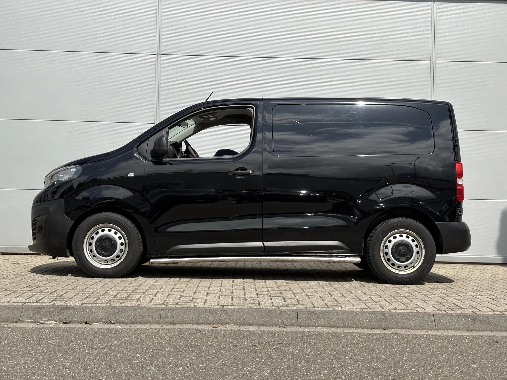 Peugeot Expert 1.5 BlueHDI 120 Compact Premium