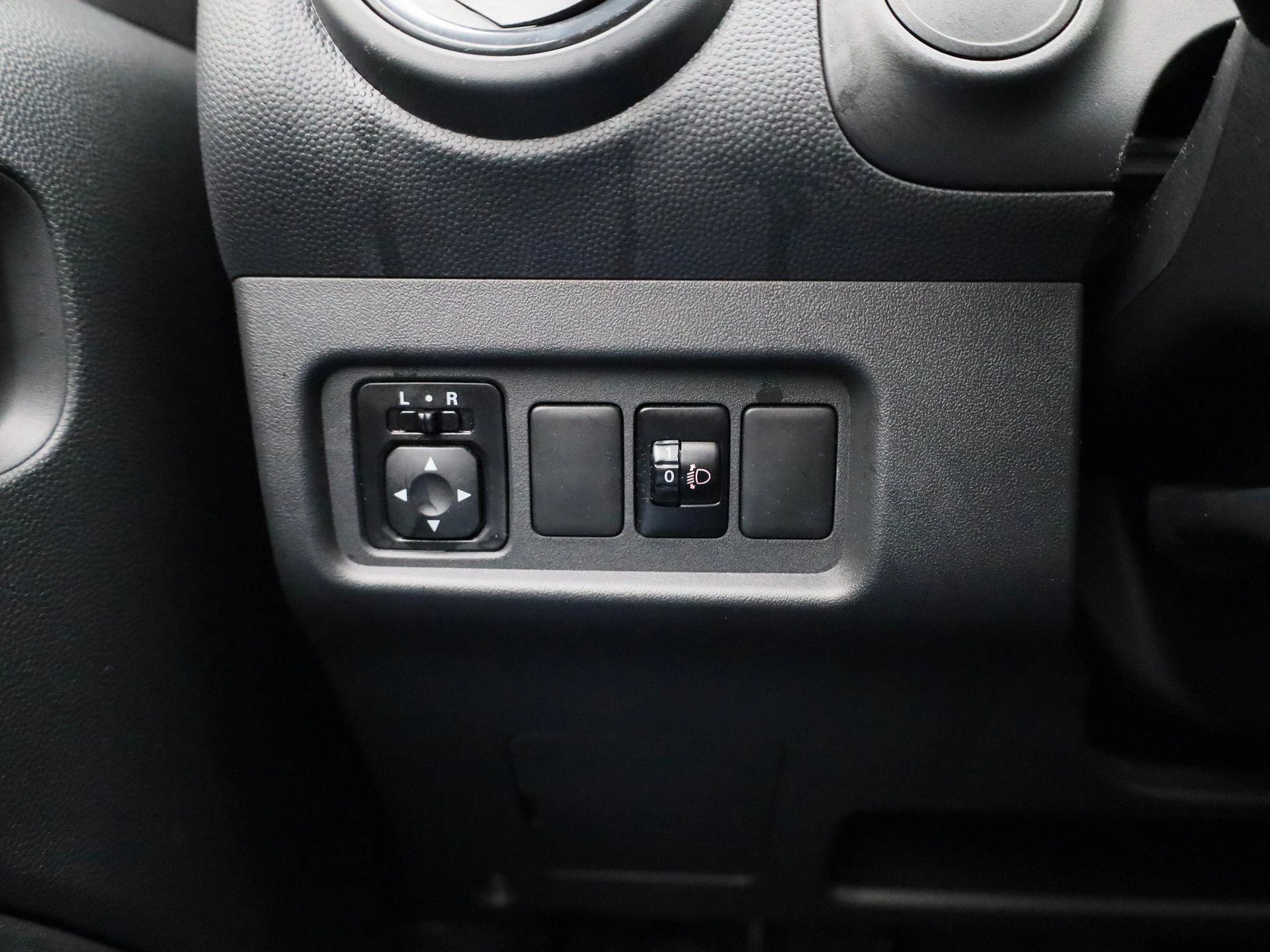 Mitsubishi-Space Star-image-19