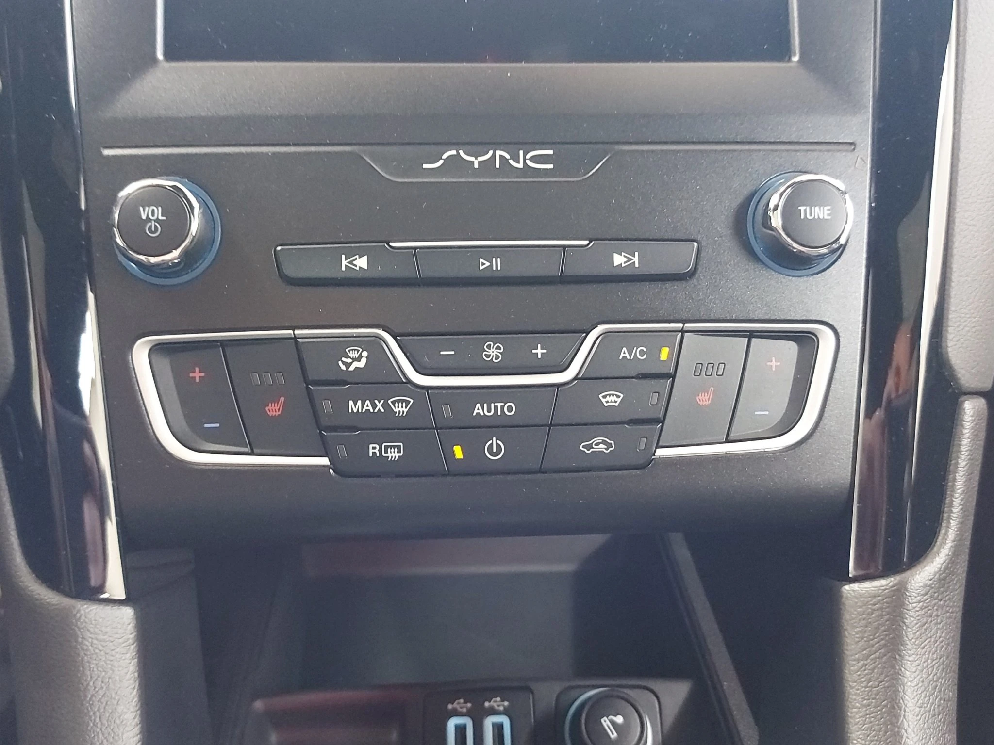Ford-Mondeo-image-20