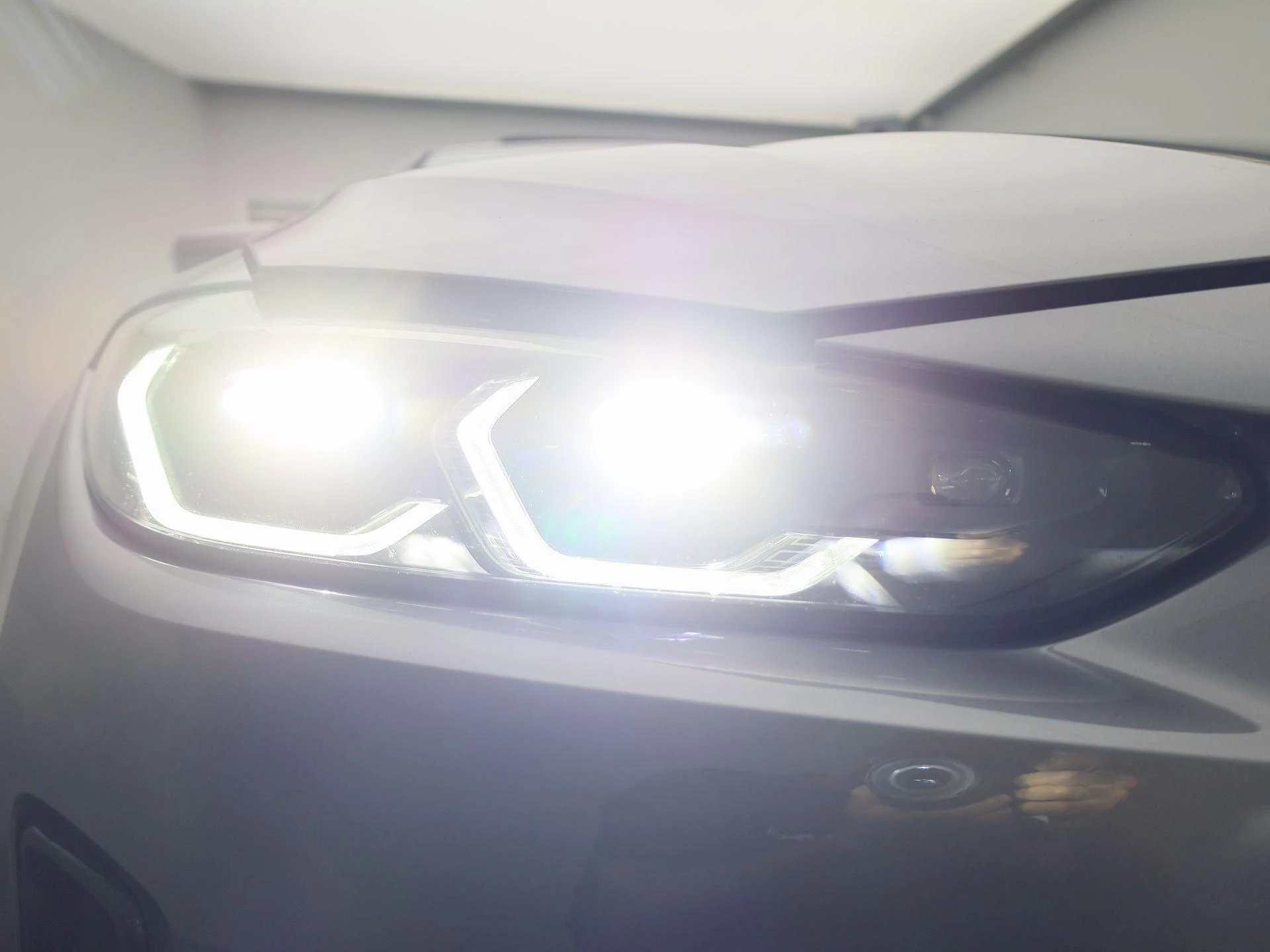 BMW-i4-image-38