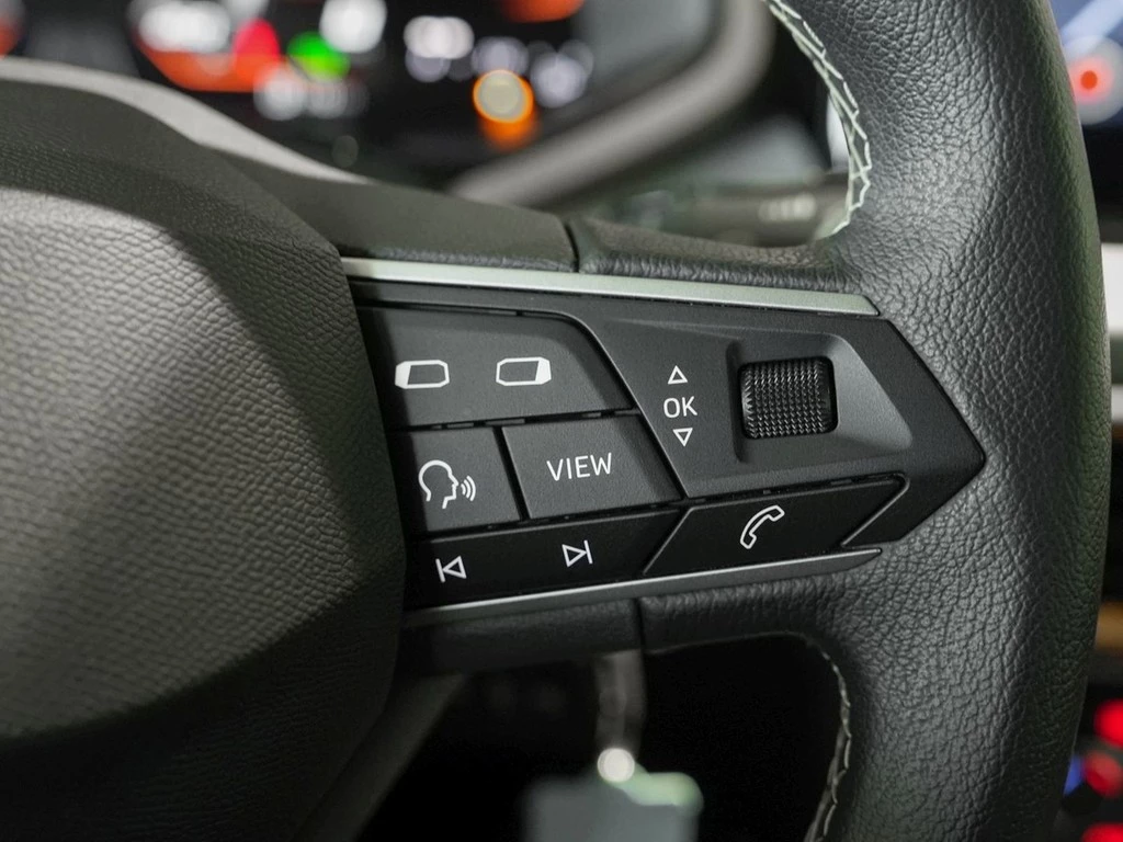 SEAT Arona 1.0 TSI DSG Style Edition *LED*Navi*Mirror-Link*Sprachsteuerung*Climatronic*Sitzhzg*
