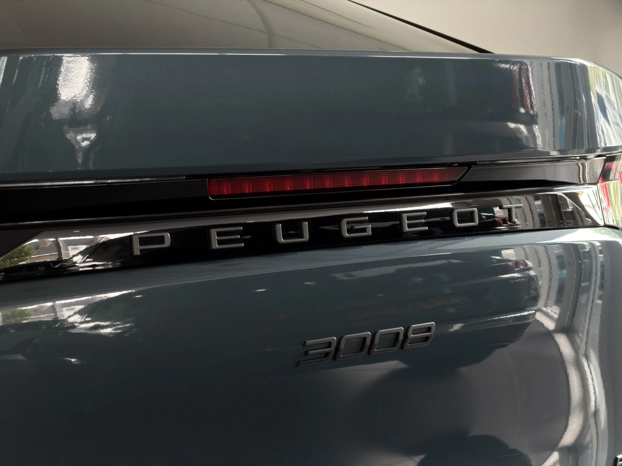 Peugeot 3008 1.6 plug-in Hybrid 195 Allure