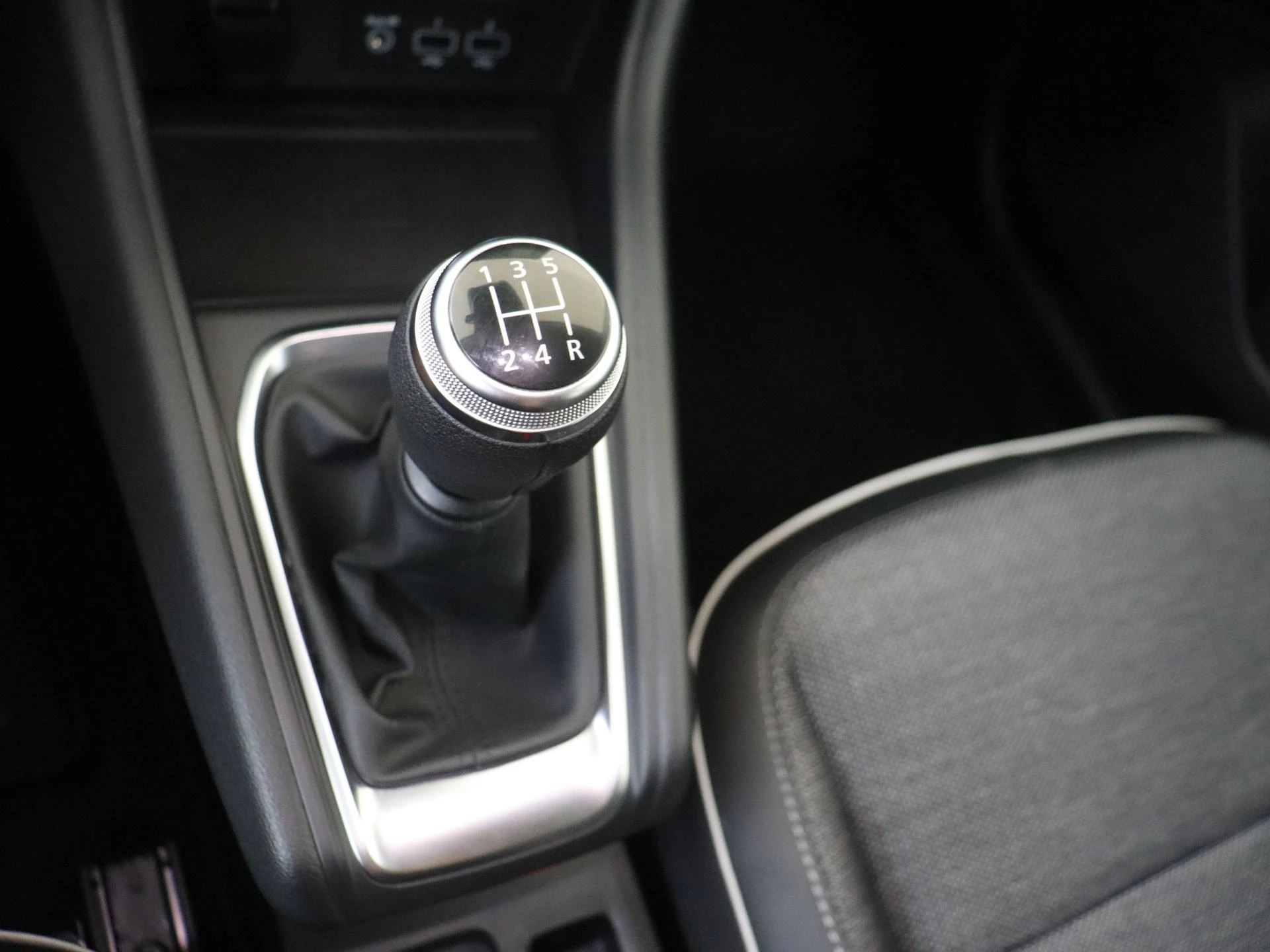 Renault-Captur-image-14