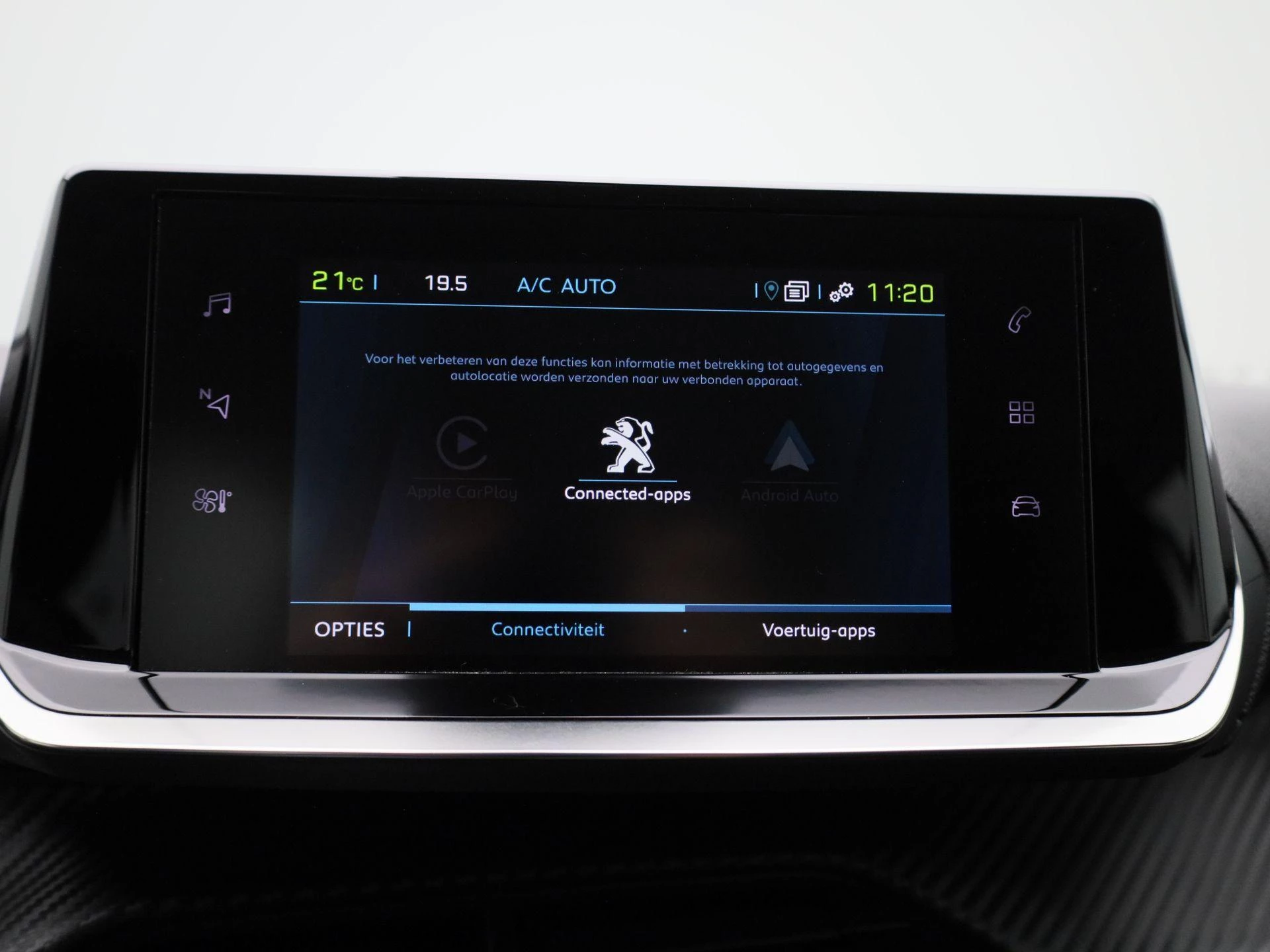 Peugeot-e-2008-image-26