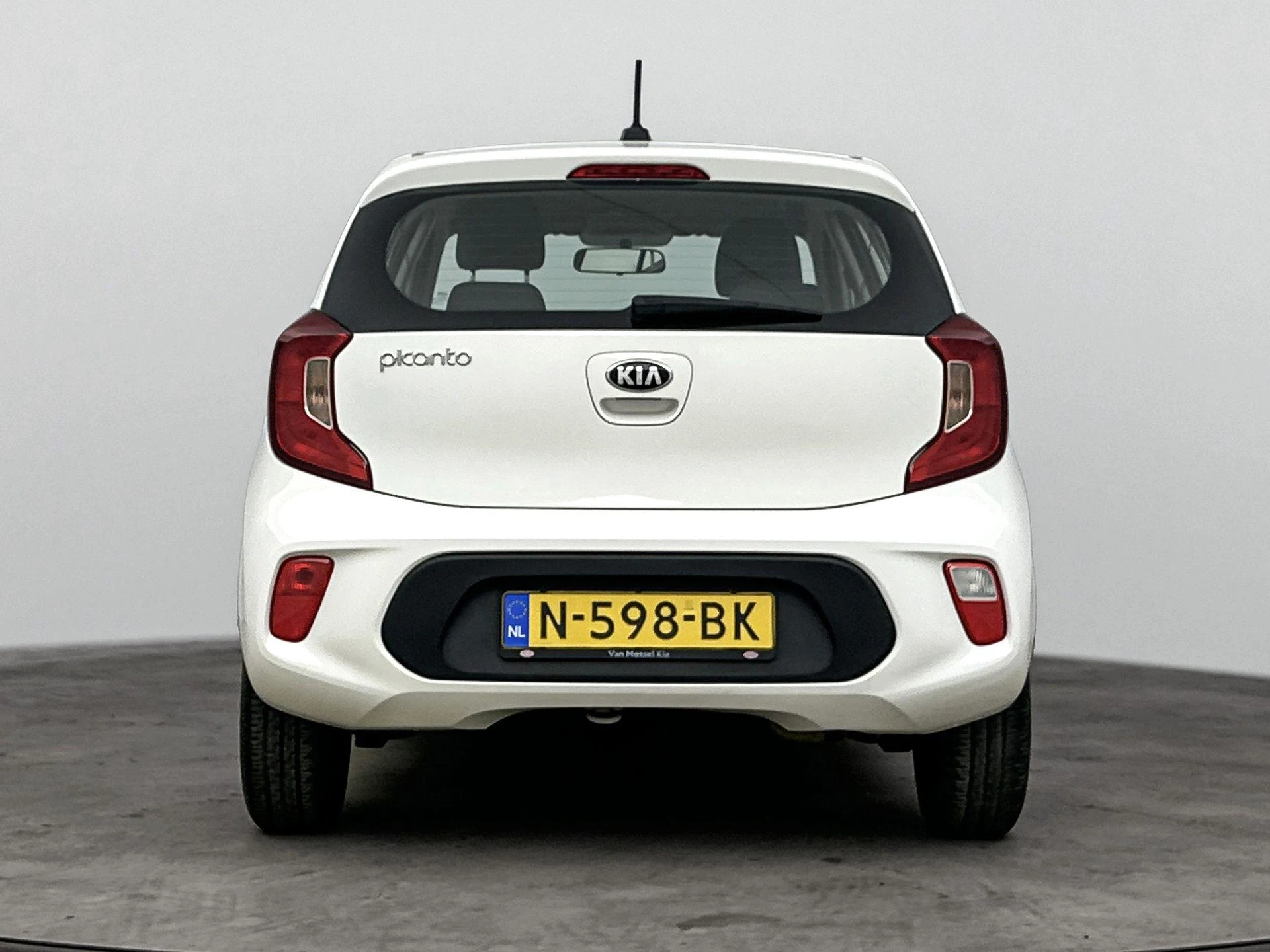 Kia-Picanto-image-2