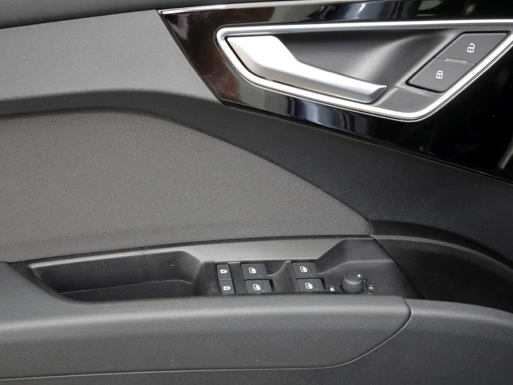 Audi Q4 e-tron 35 21" LED PDC v+h KLIMAATM