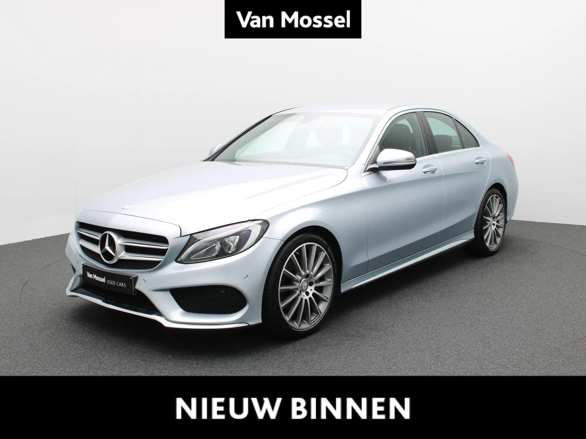 Mercedes-Benz-C-Klasse-image-0