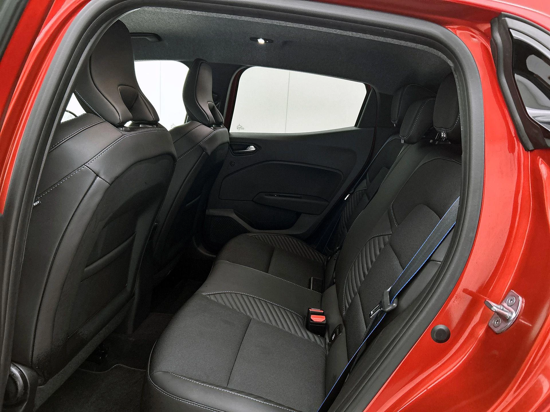 Renault-Clio-image-29