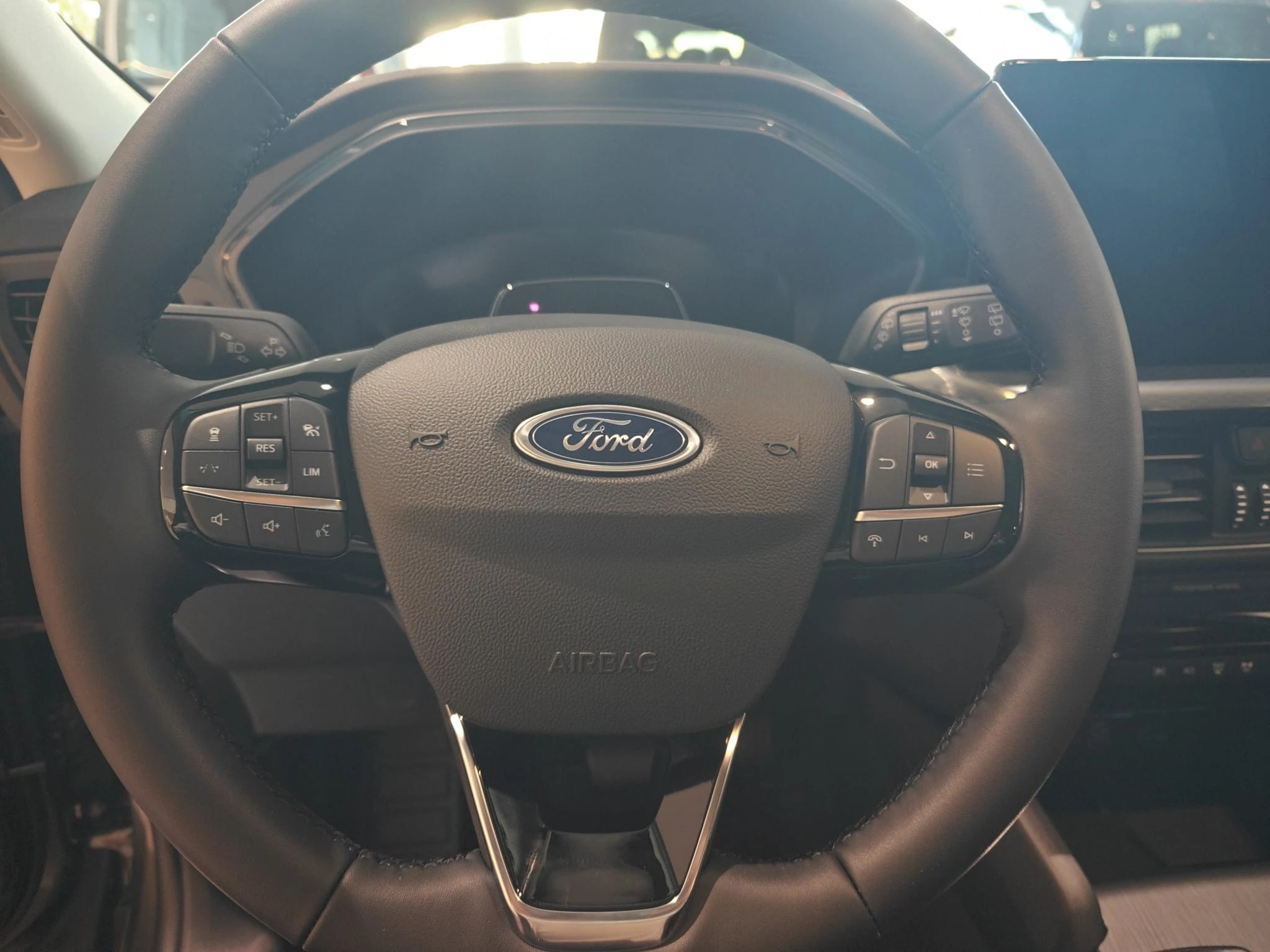 Ford-Kuga-image-9