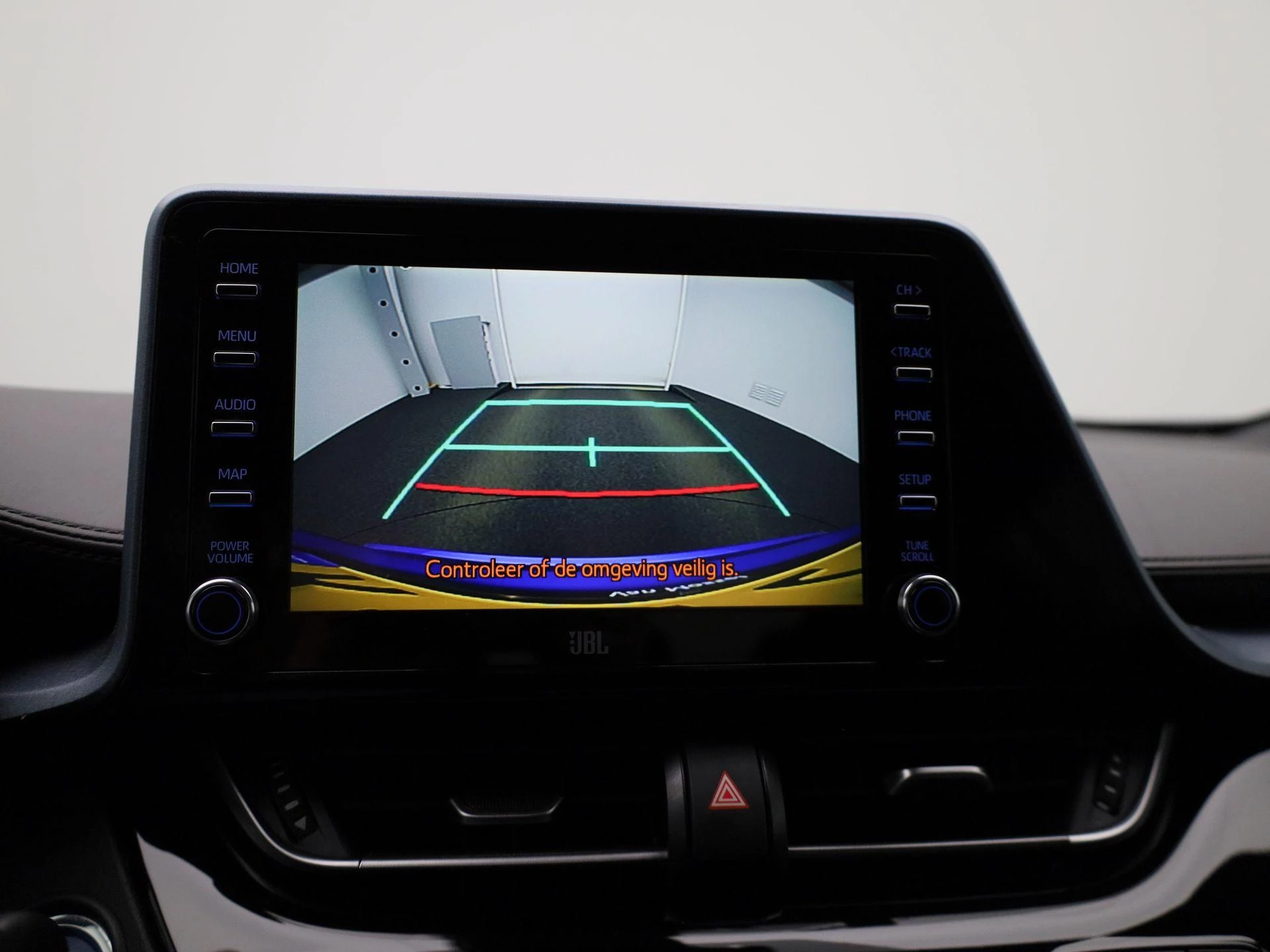 Toyota-C-HR-image-27