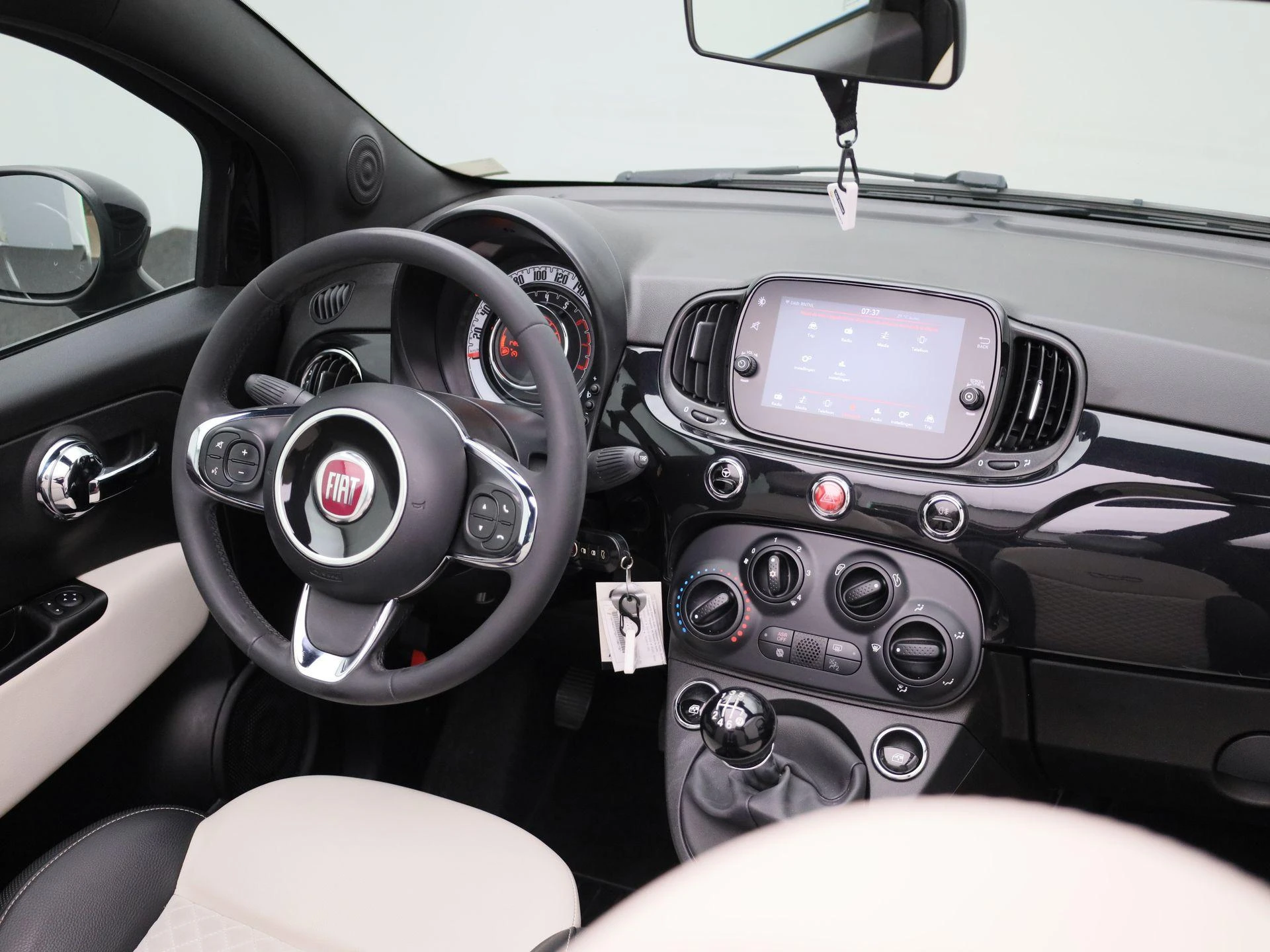 Fiat-500C-image-31