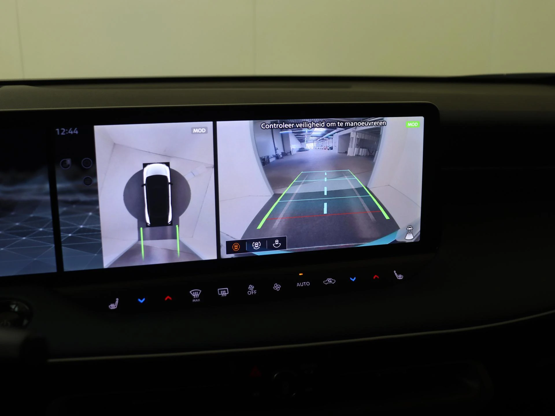 Nissan-Leaf-image-17