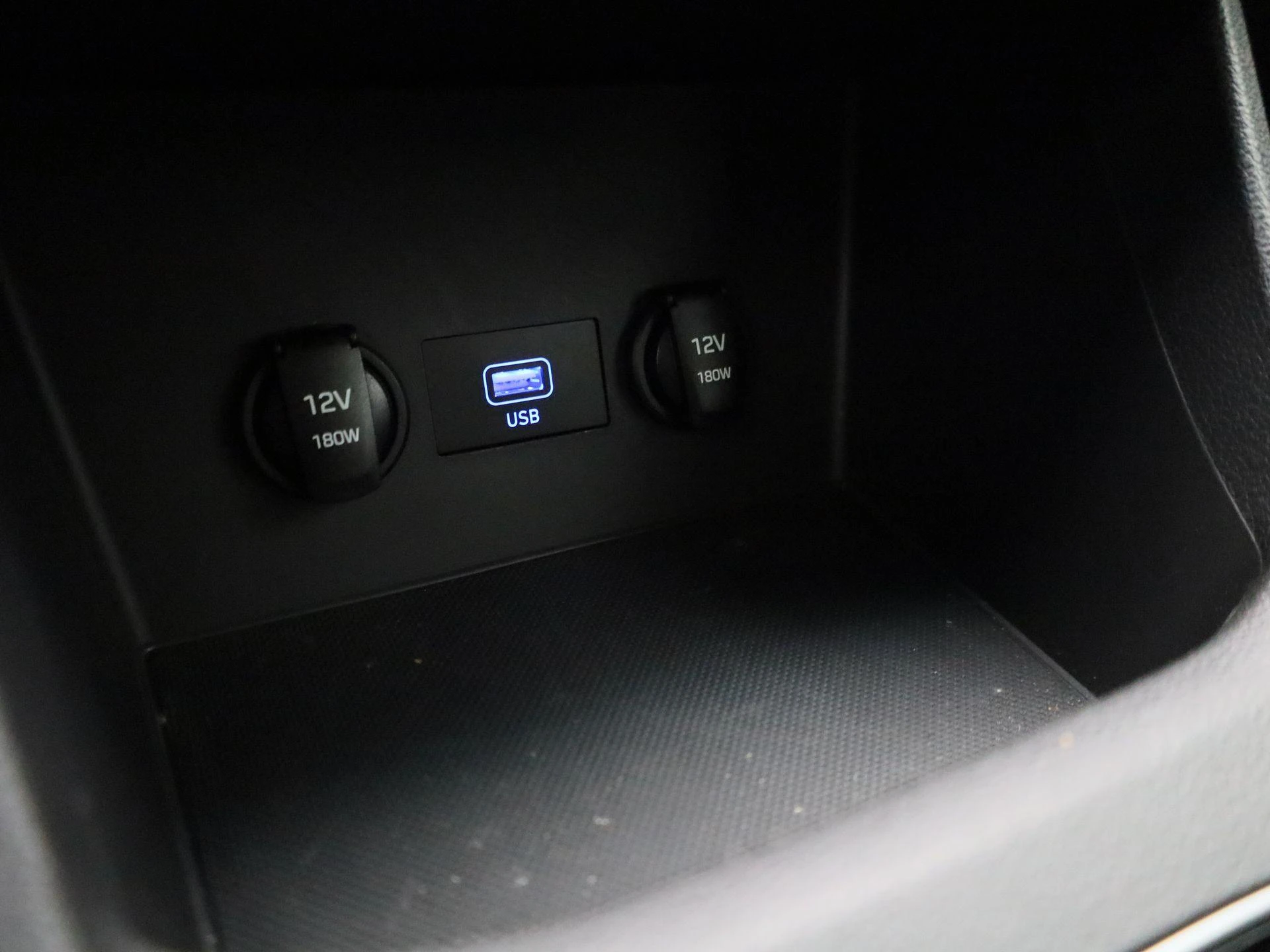 Hyundai-i30-image-24