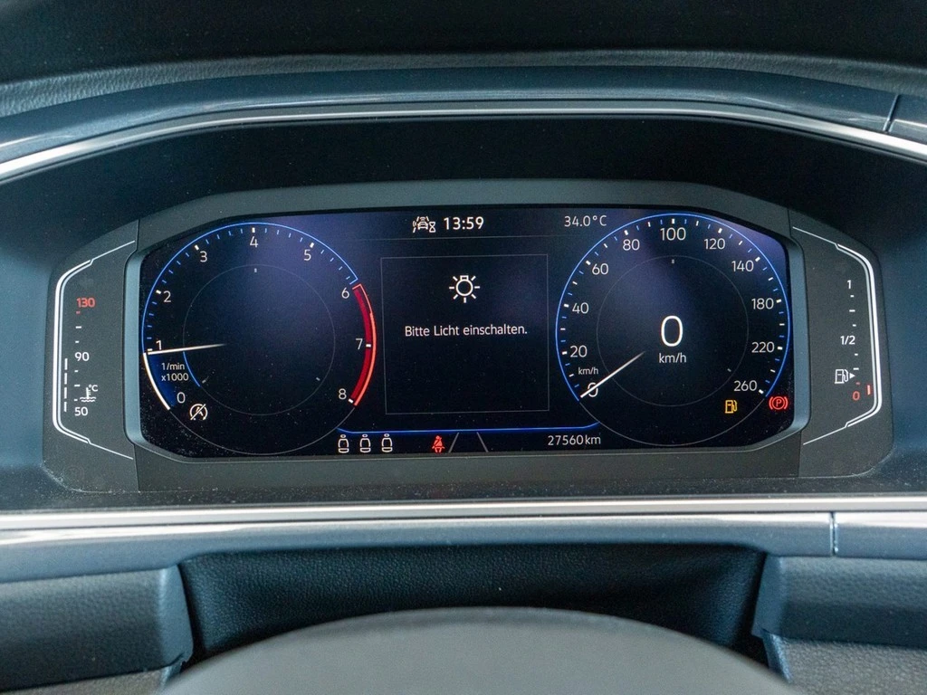 Volkswagen-T-Roc-image-14