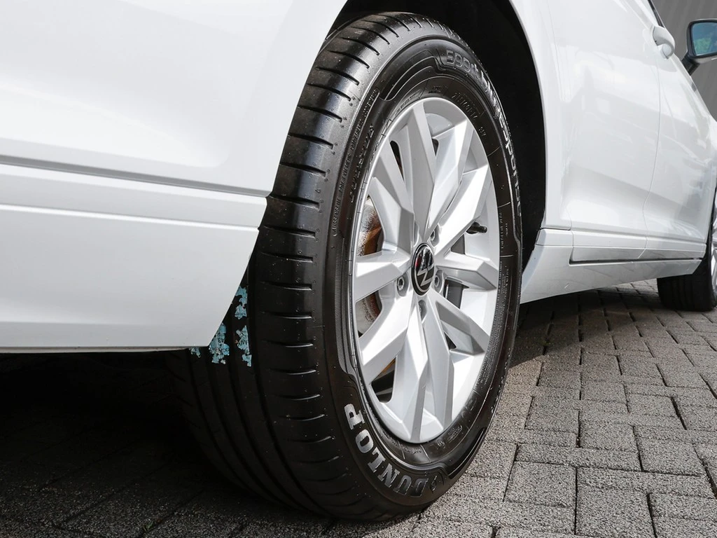 Volkswagen-Passat-image-4