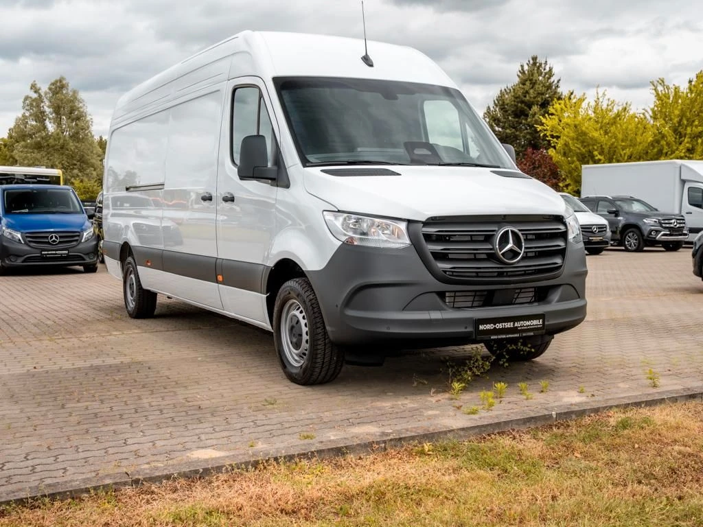 Mercedes-Benz-Sprinter 317-image-4
