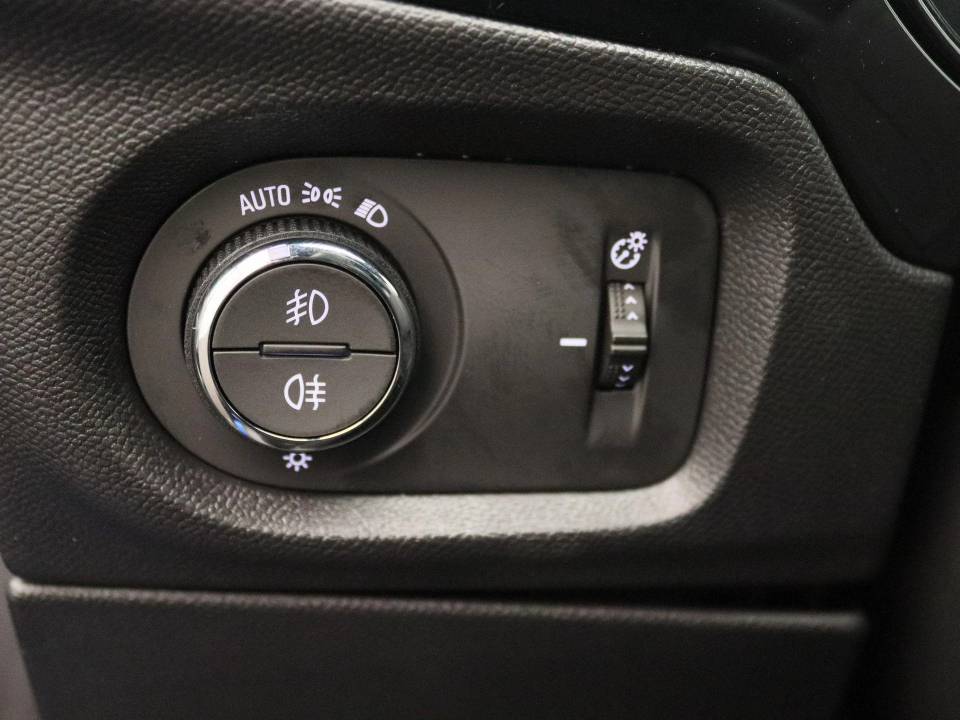 Opel-Corsa-image-20