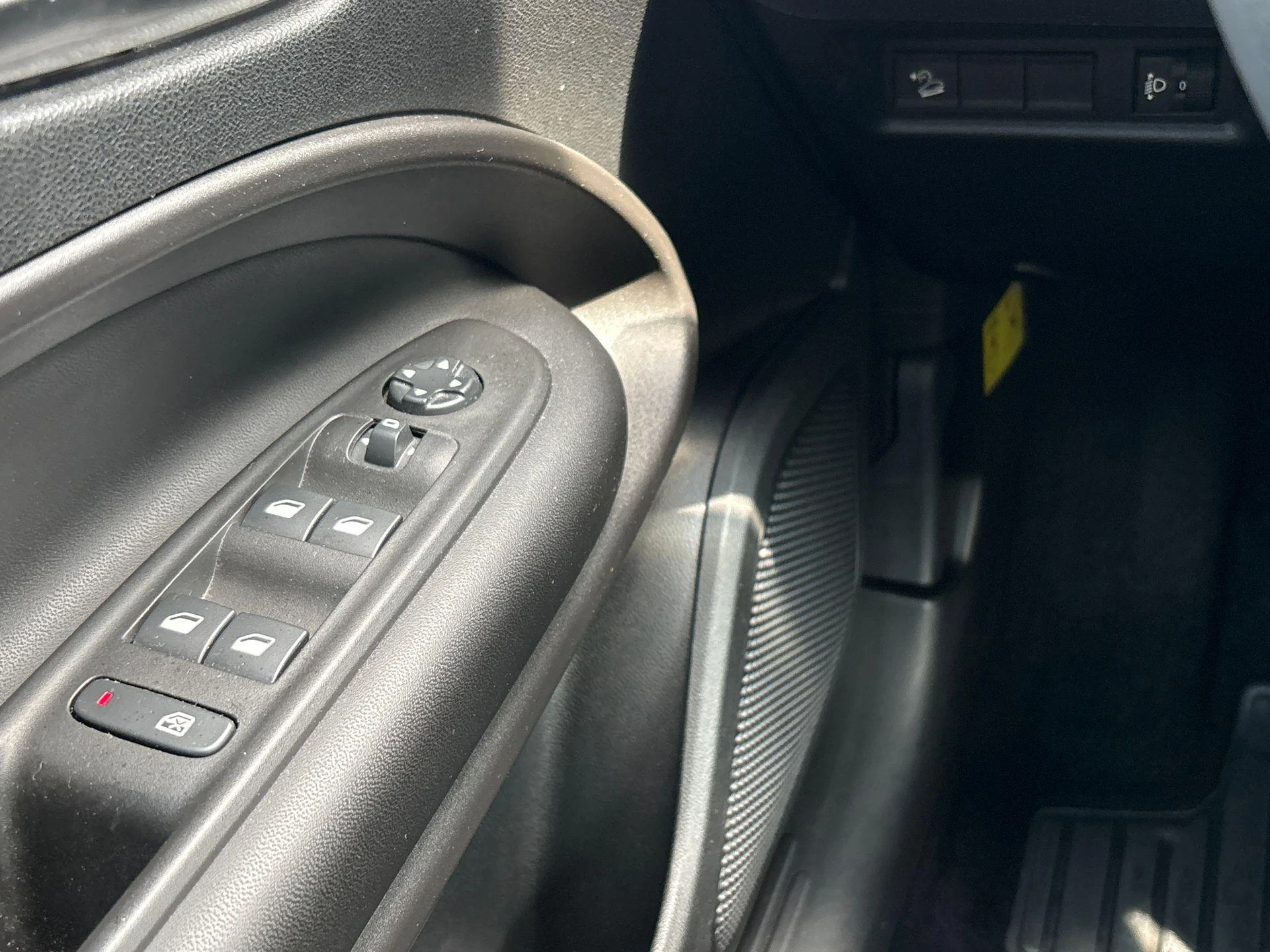 Jeep Avenger 1.2 e-Hybrid Altitude