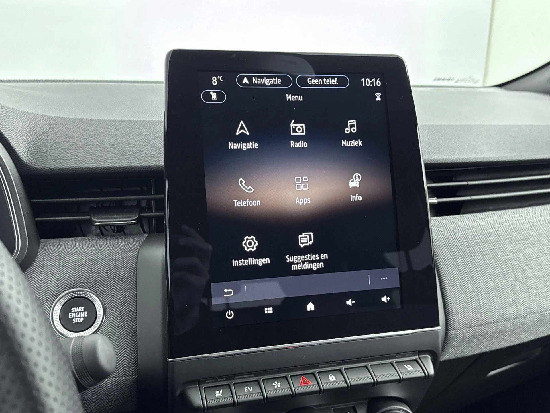 Renault-Clio-image-6