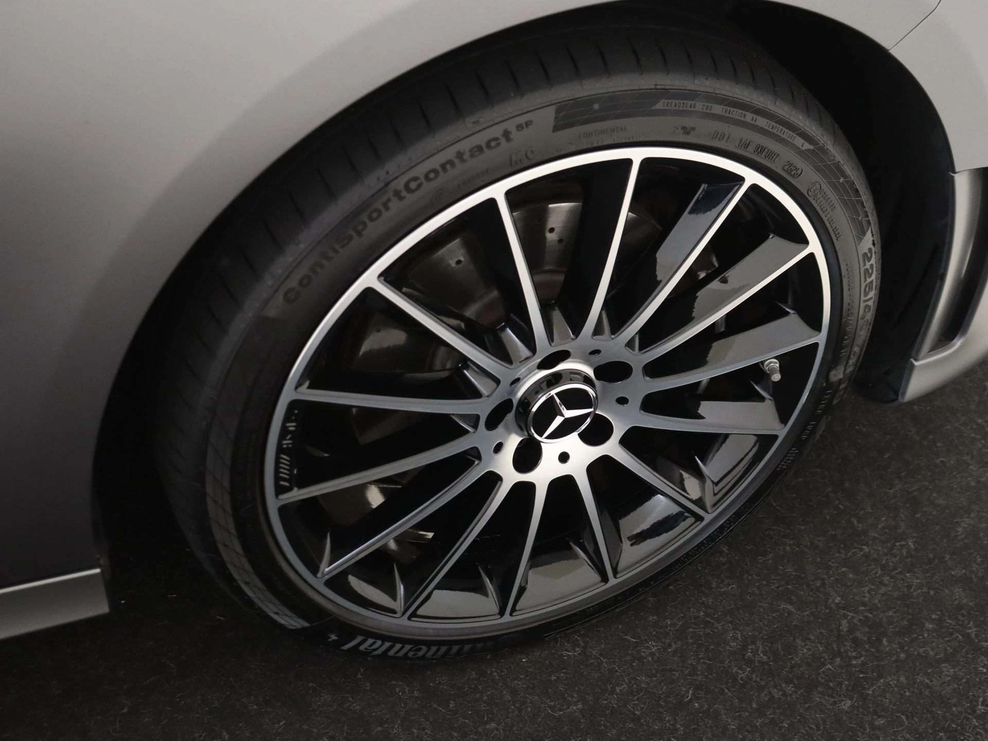 Mercedes-Benz-A-Klasse-image-9