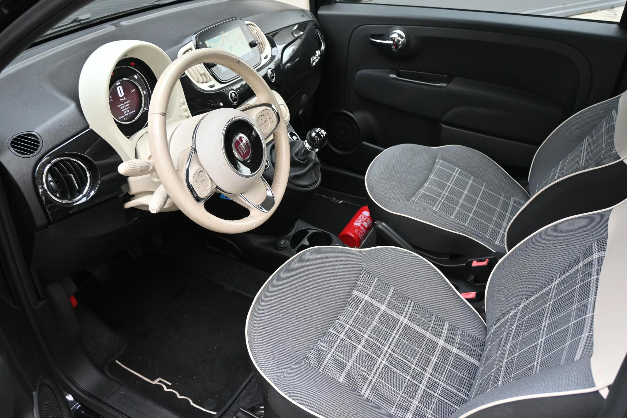 Fiat-500C-image-6