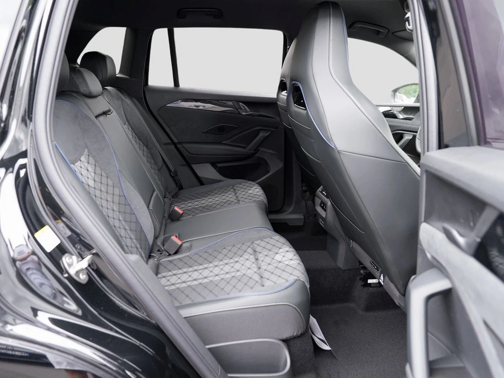 Volkswagen Tiguan R-Line 1.5 eTSI AHV IQ.Drive BlackStyle