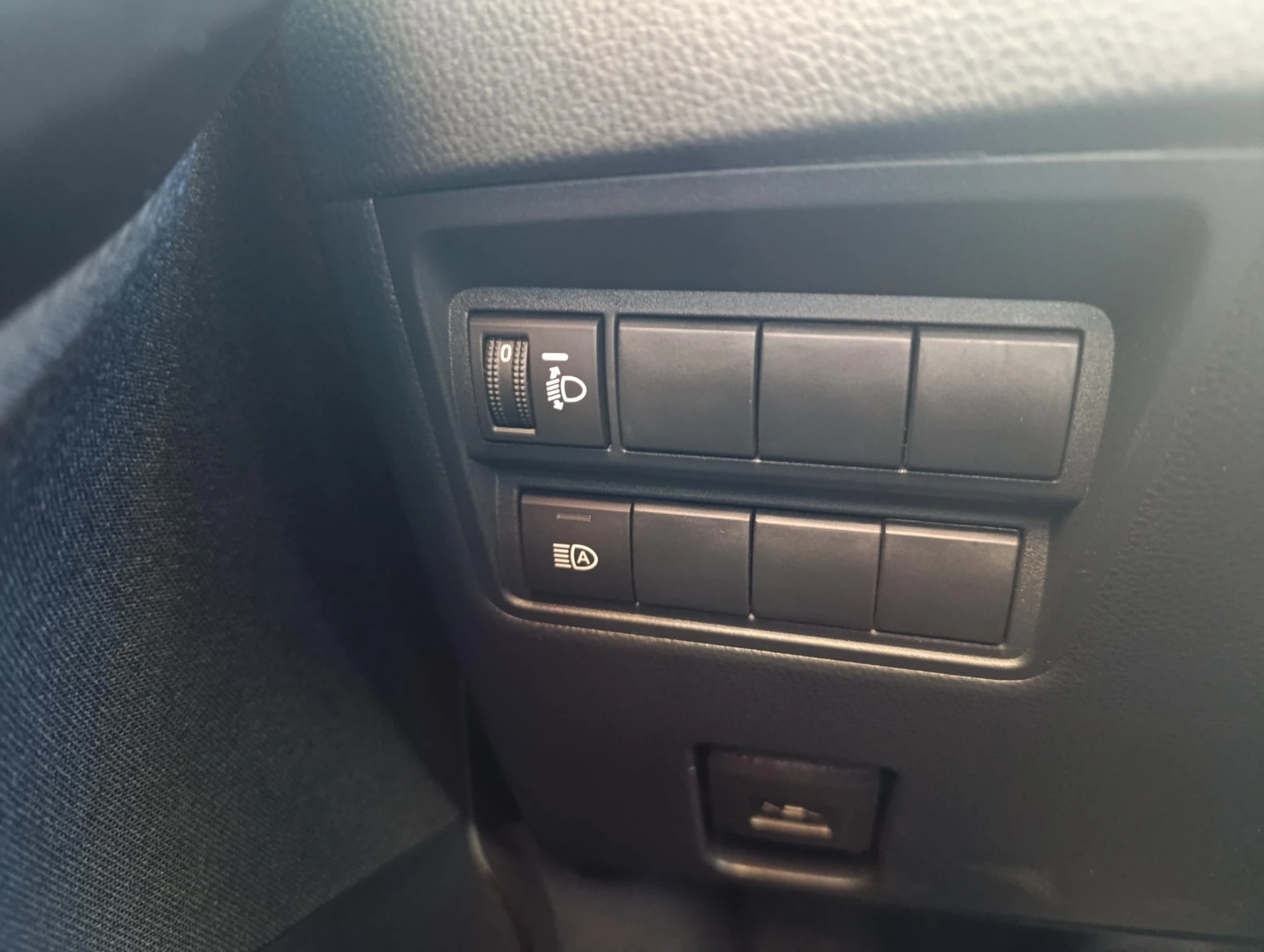 Toyota-Yaris Cross-image-13