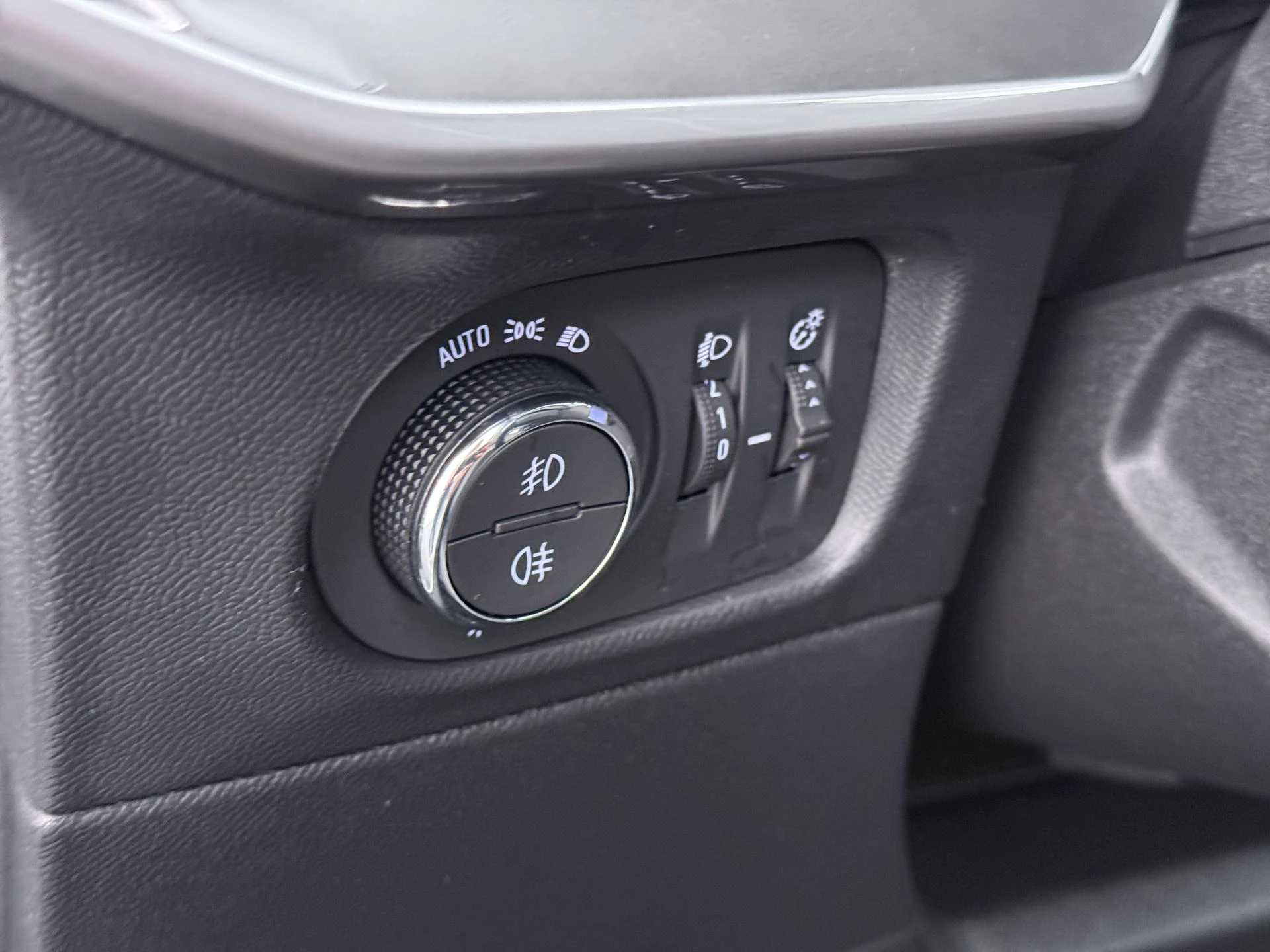 Opel-Mokka-e-image-14