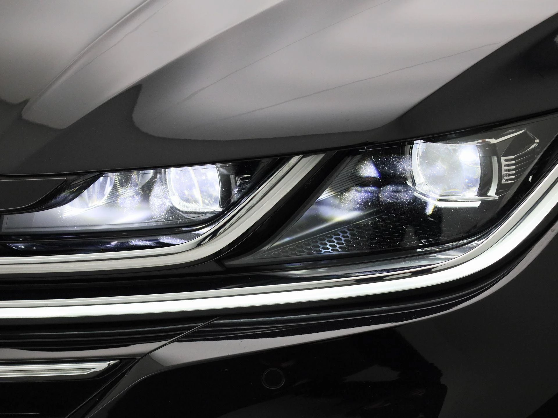 Volkswagen-Arteon-image-16