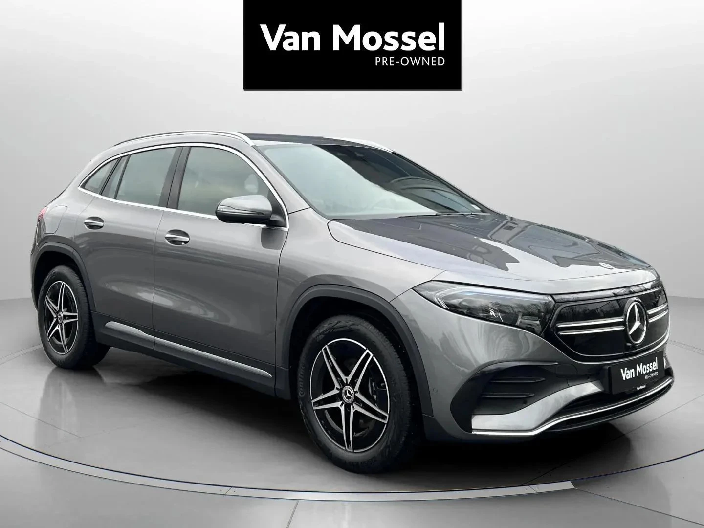 Mercedes-Benz-EQA-image-3