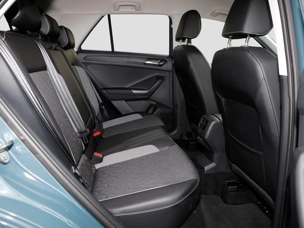 Volkswagen-T-Roc-image-9