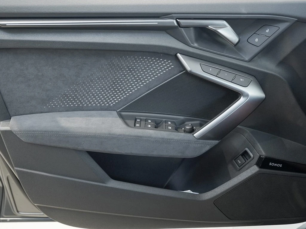 Audi-RS3-image-16