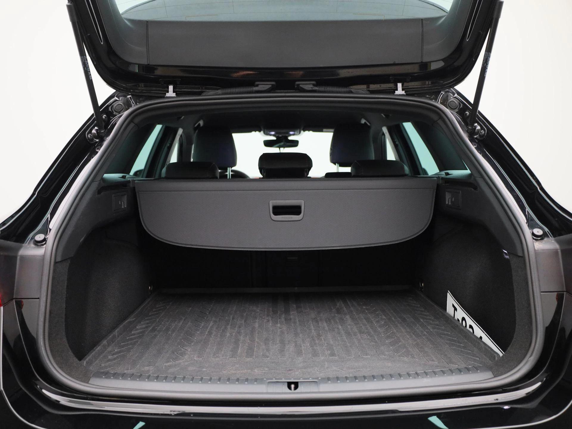 SEAT-Leon-image-13