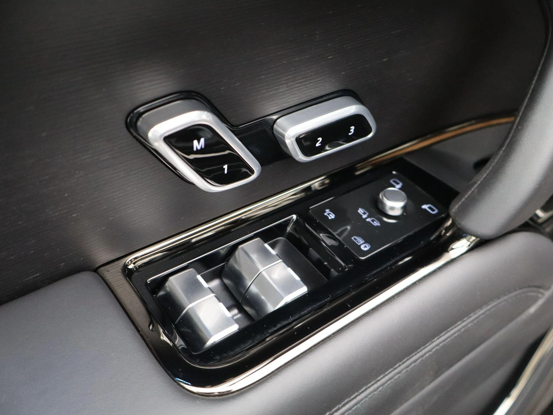 Land Rover-Range Rover Sport-image-30