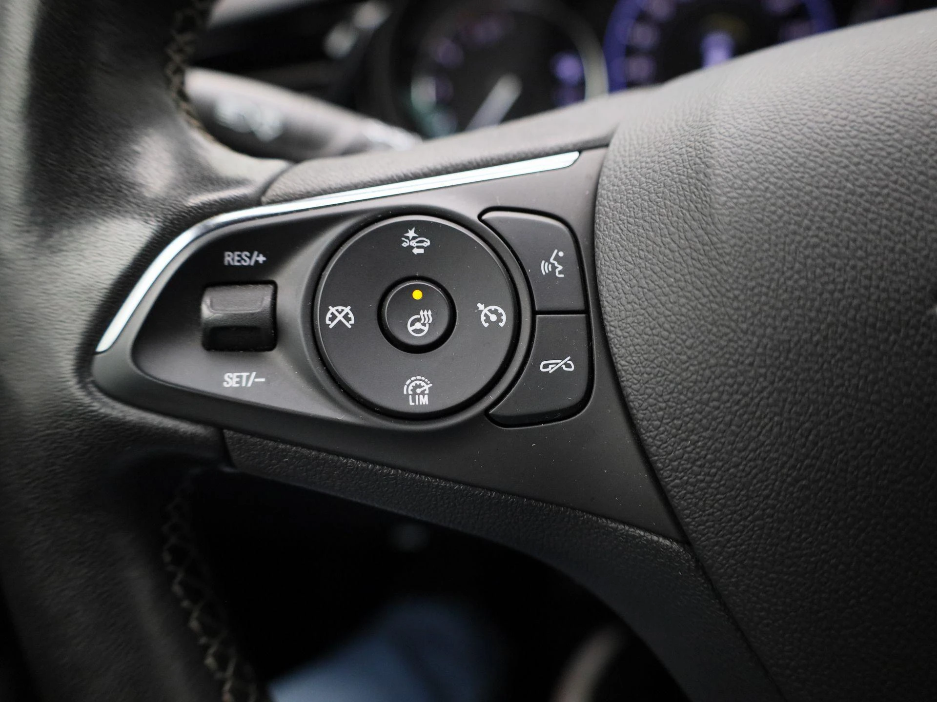 Opel-Insignia-image-17