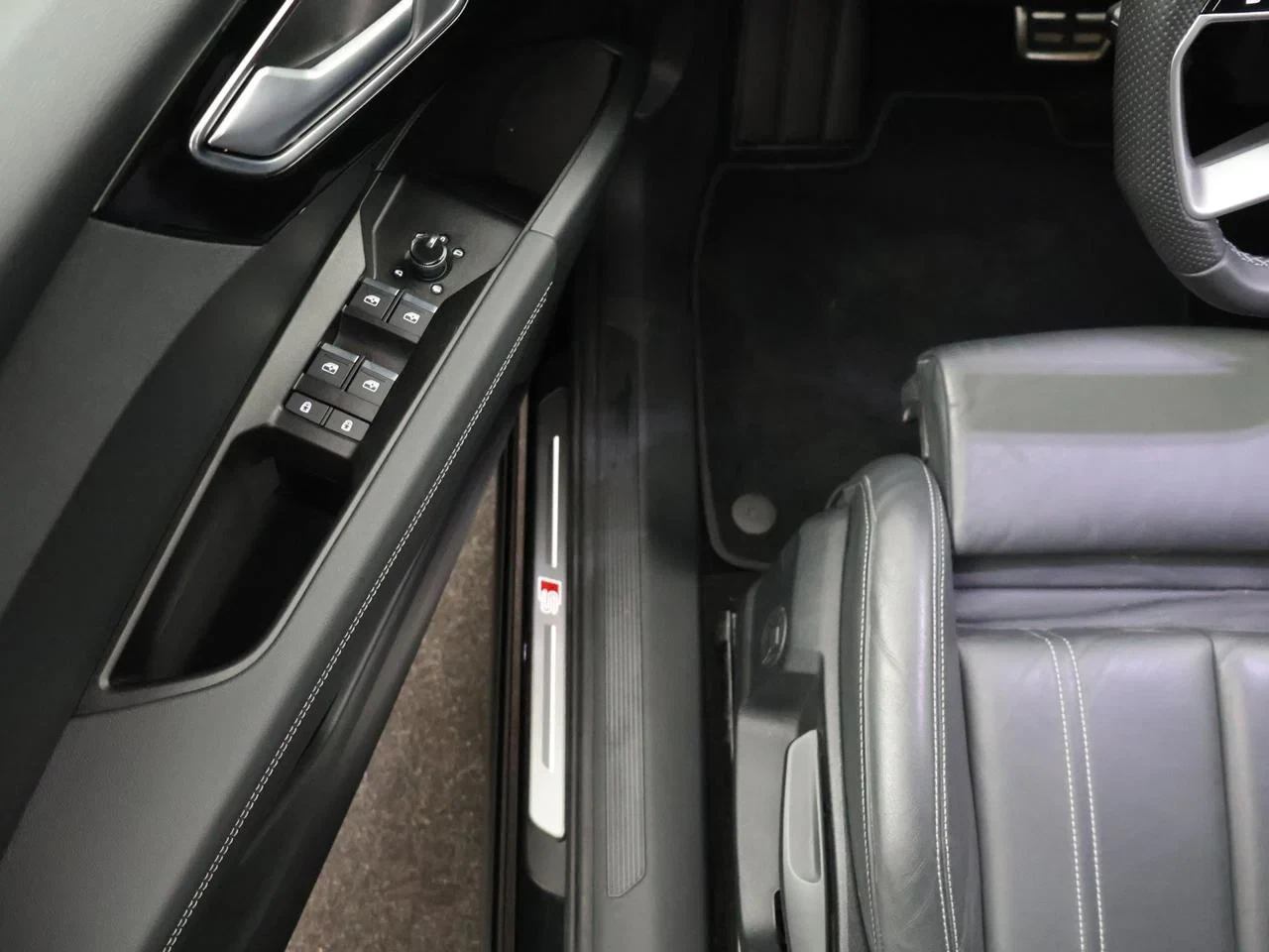 Audi-Q4 e-tron-image-17
