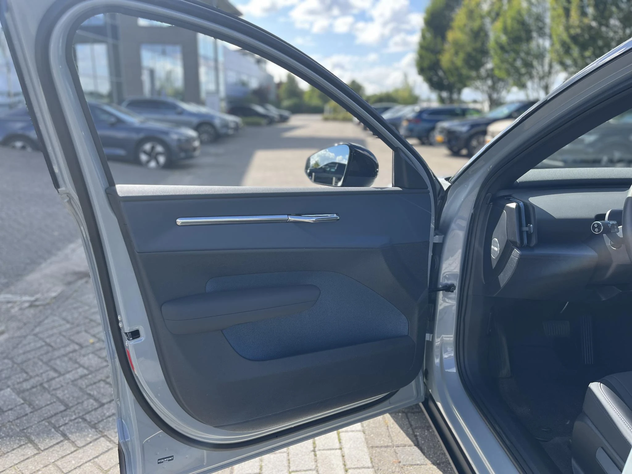 Volvo-EX30-image-5