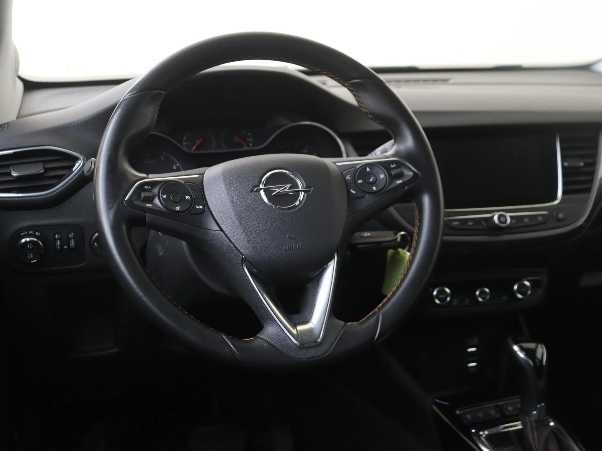 Opel-Crossland X-image-13