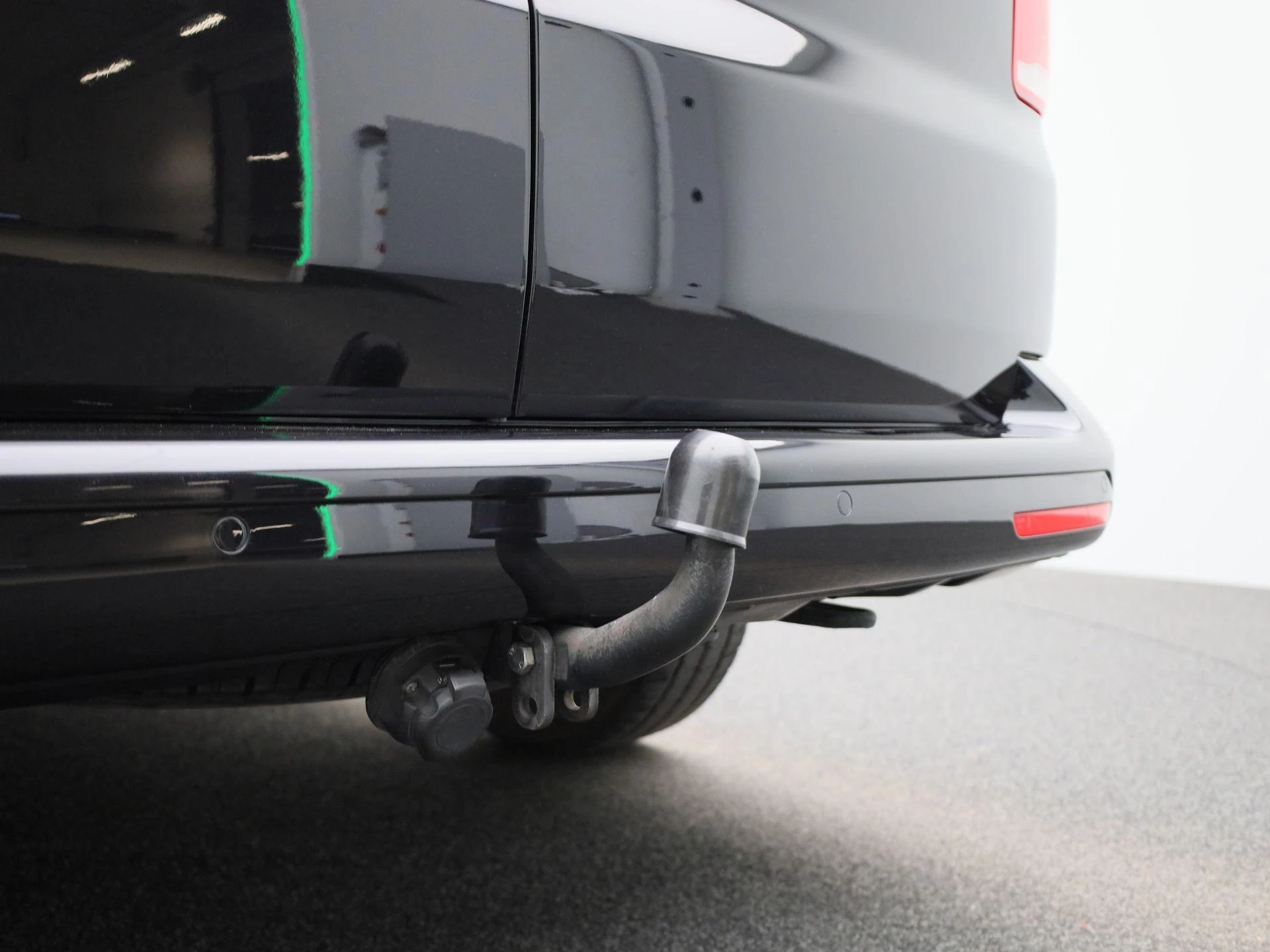 Volkswagen-Transporter-image-18