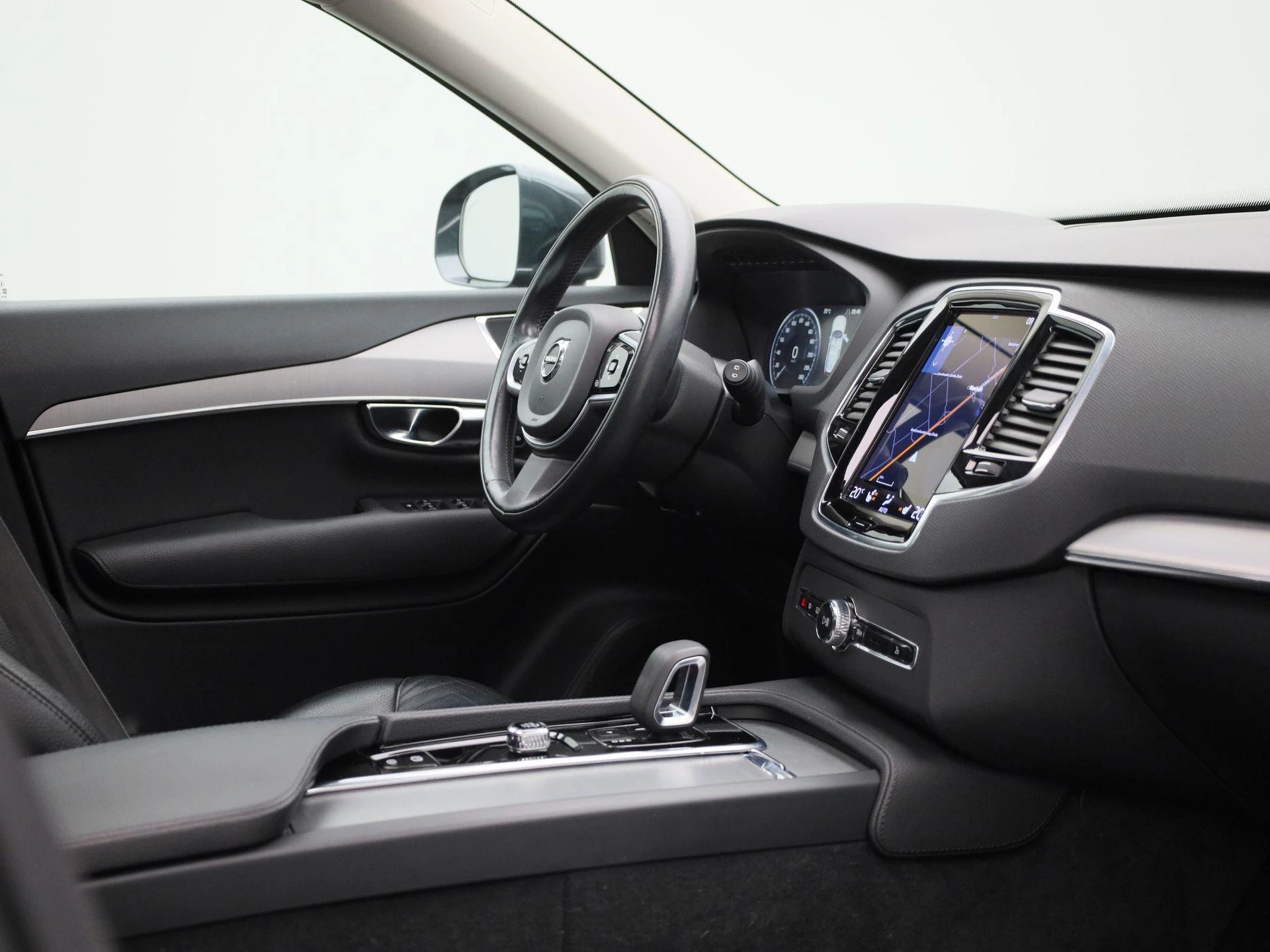 Volvo-XC90-image-35