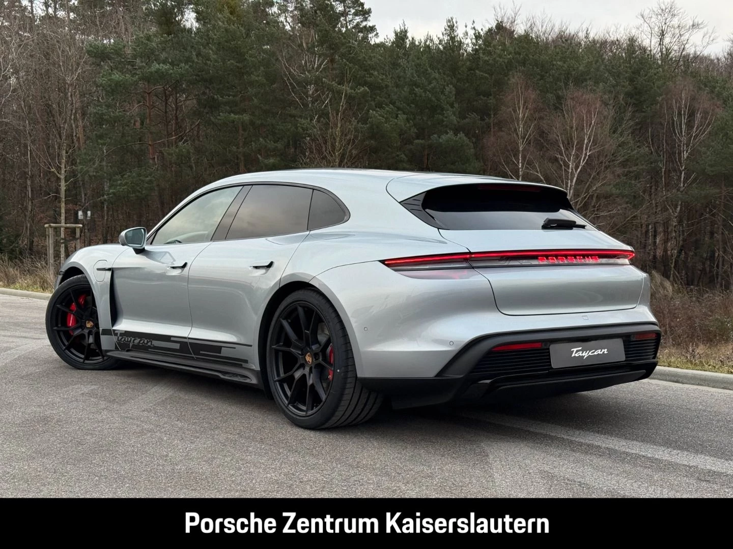 Porsche Taycan GTS Sport Turismo HA-Lenkung Active-Ride gts