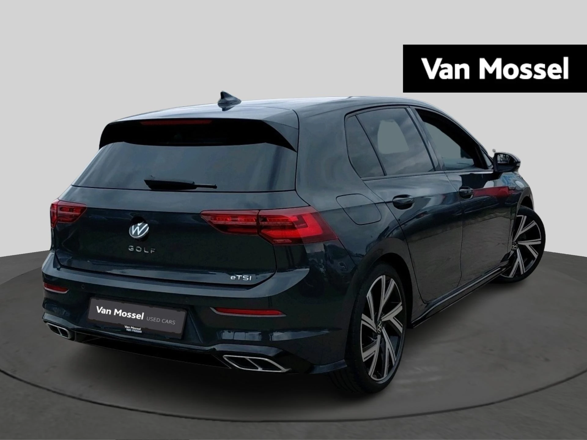 Volkswagen-Golf-image-3