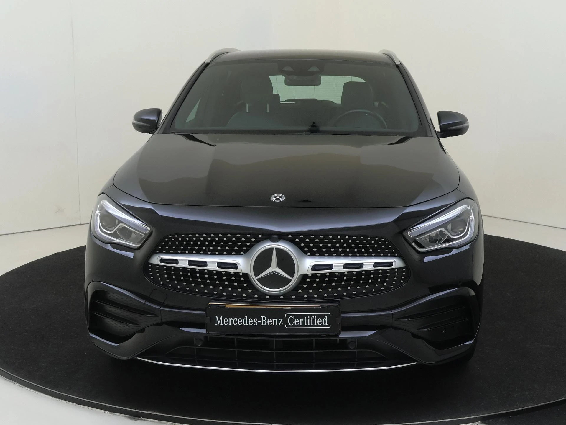 Mercedes-Benz-GLA-image-5