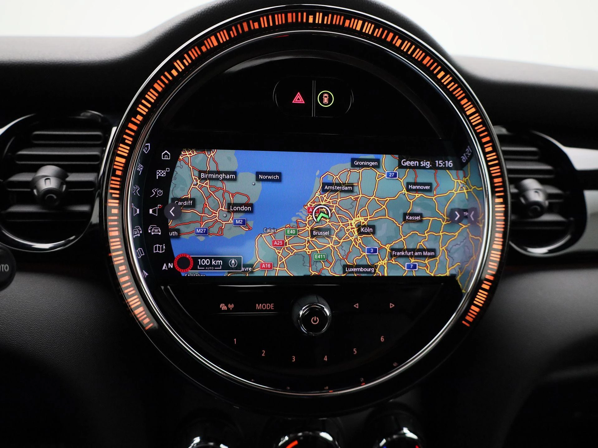 MINI-Cooper S Cabrio-image-17