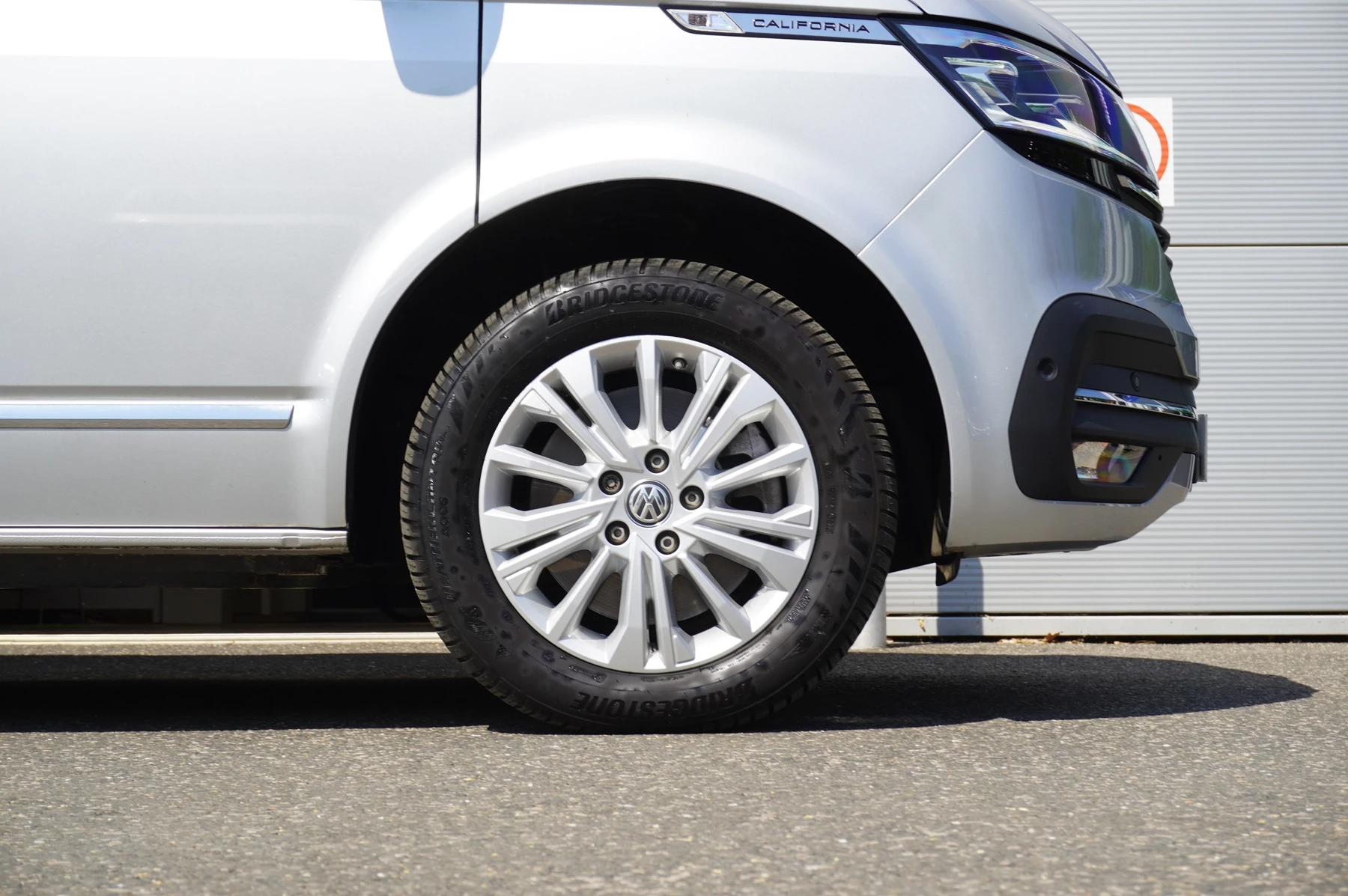 Volkswagen-California-image-22