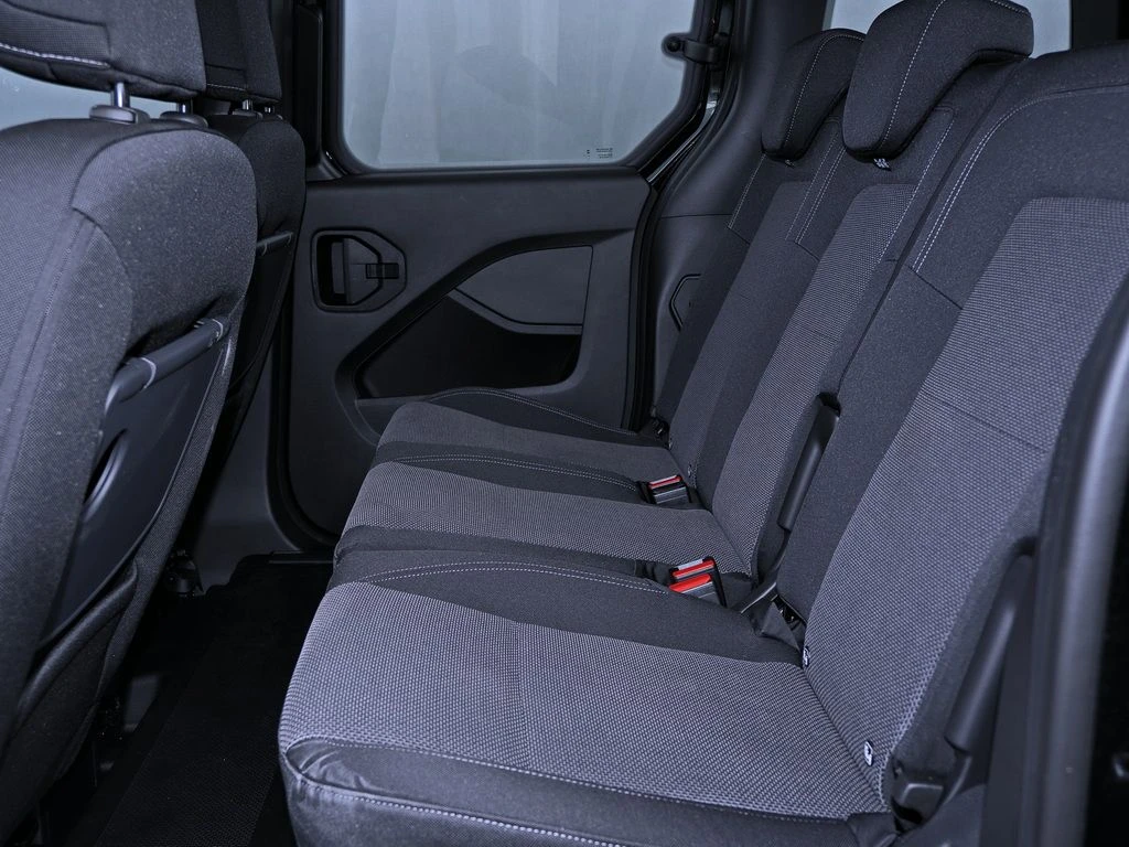 Mercedes-Benz-eCitan-image-11