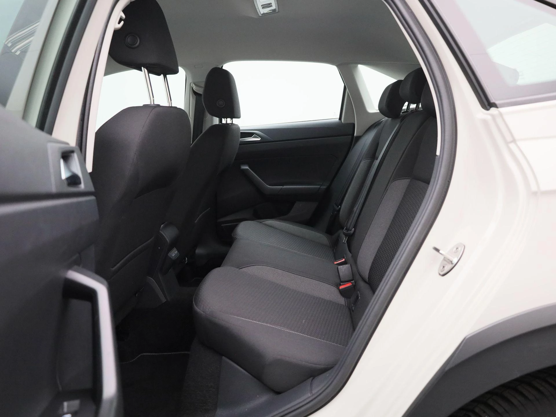 Volkswagen-Taigo-image-11