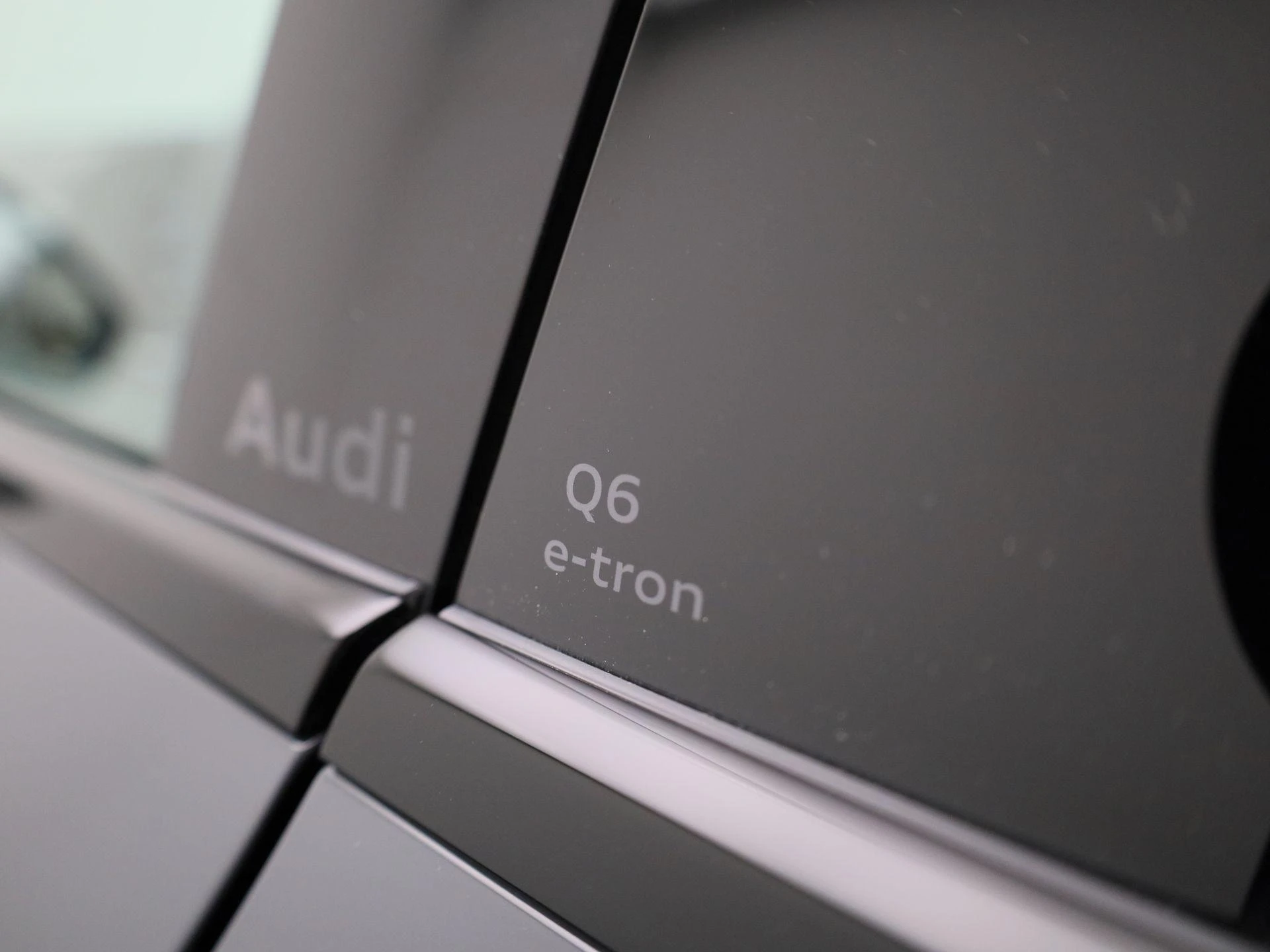 Audi-Q6 e-tron-image-20