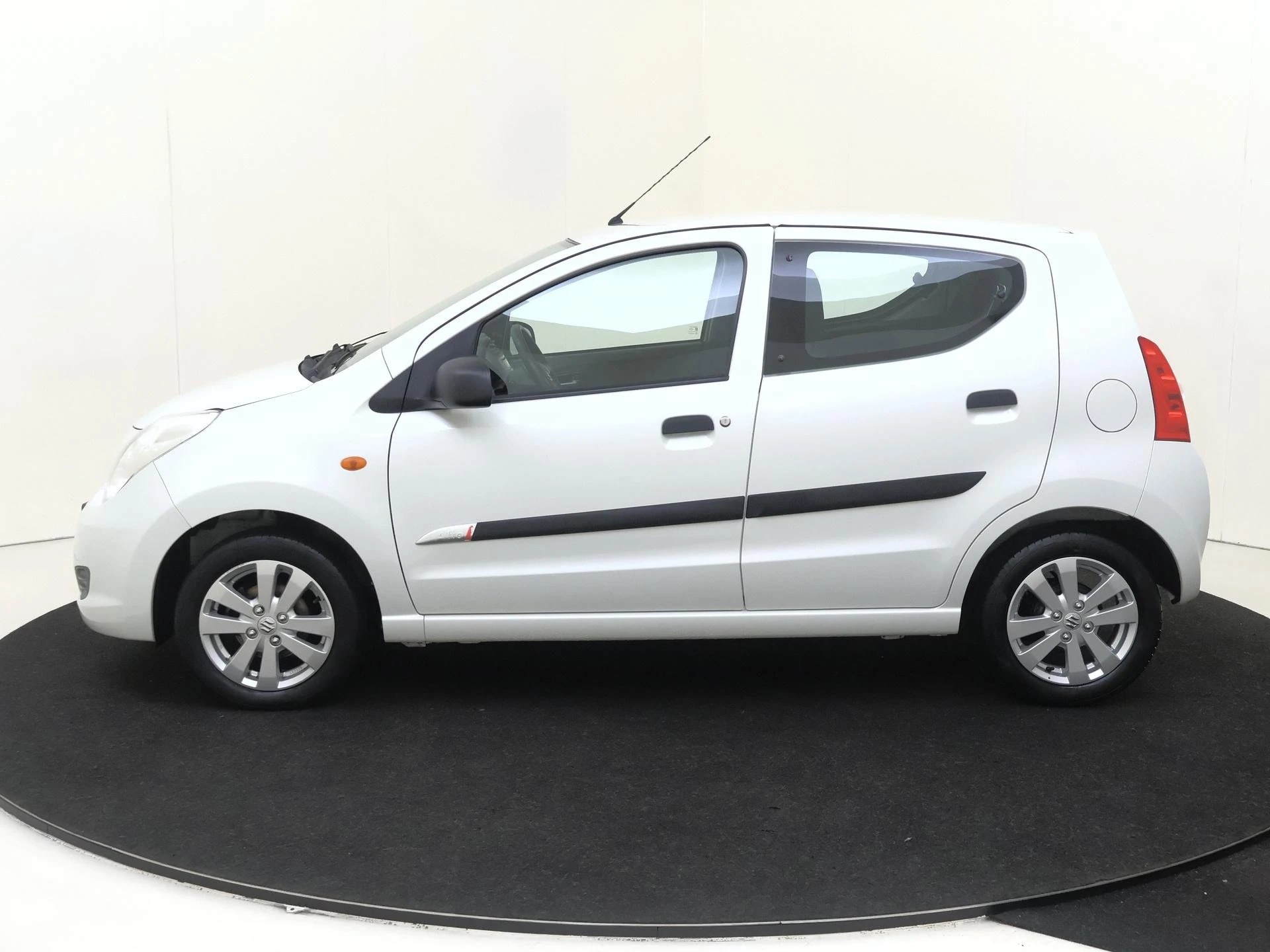 Suzuki-Alto-image-7